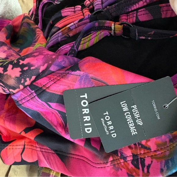 Torrid Slim Fix One Piece Underwire Swimsuit Lattice Sides Push Up Size 4/DD-F - Picture 9 of 11